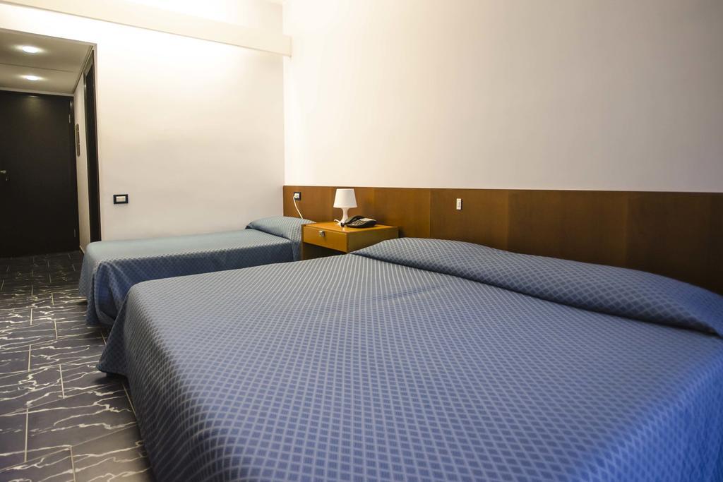 Grand Hotel Helios Tarquinia Kamer foto