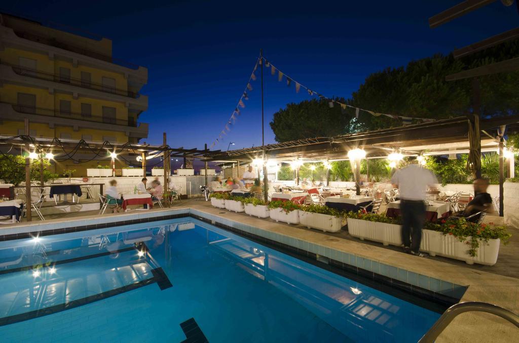 Grand Hotel Helios Tarquinia Buitenkant foto